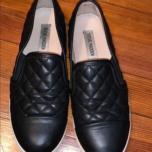 Steve Madden slip on black sneakers